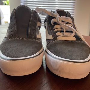 Gray Old Skool Vans “Ultra Cush” Women’s 8